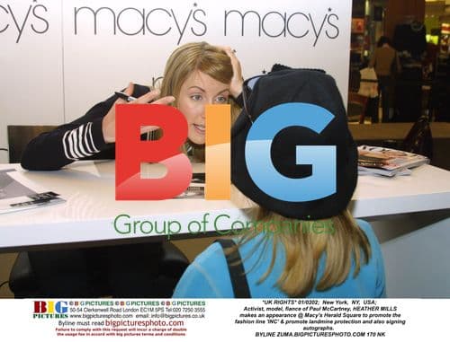 Heather Mills promotes fashion line at Macy's