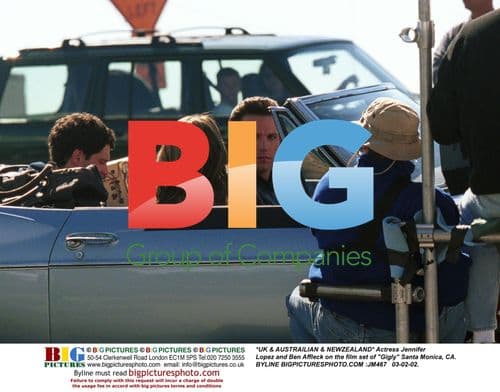 Jennifer Lopez and Ben Affleck on "Gigly" film set