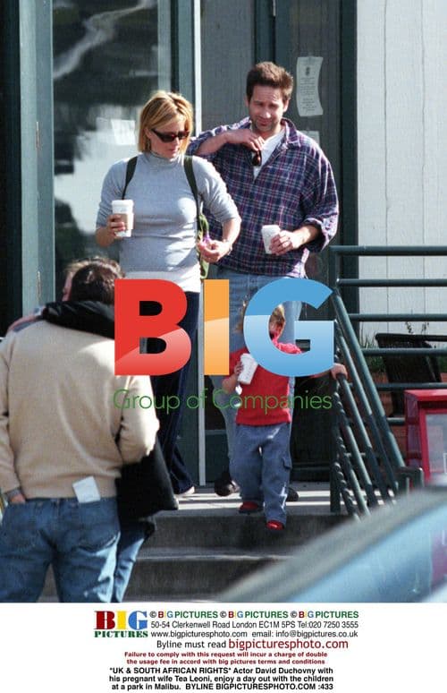 David Duchovny and Tea Leoni with kids in Malibu