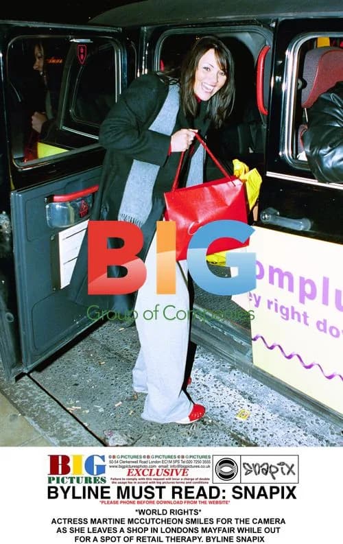 Martine McCutcheon Leaves London Shop