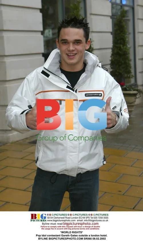 Gareth Gates outside London hotel