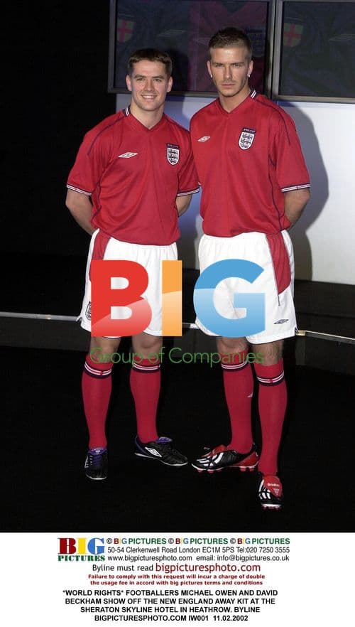 Footballers Michael Owen and David Beckham Unveil England Away Kit