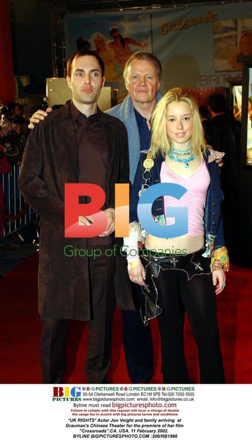 Jon Voight and family at "Crossroads" premiere