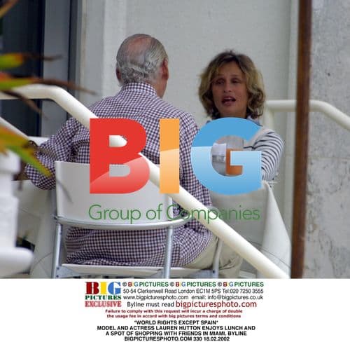 Lauren Hutton enjoys lunch and shopping in Miami