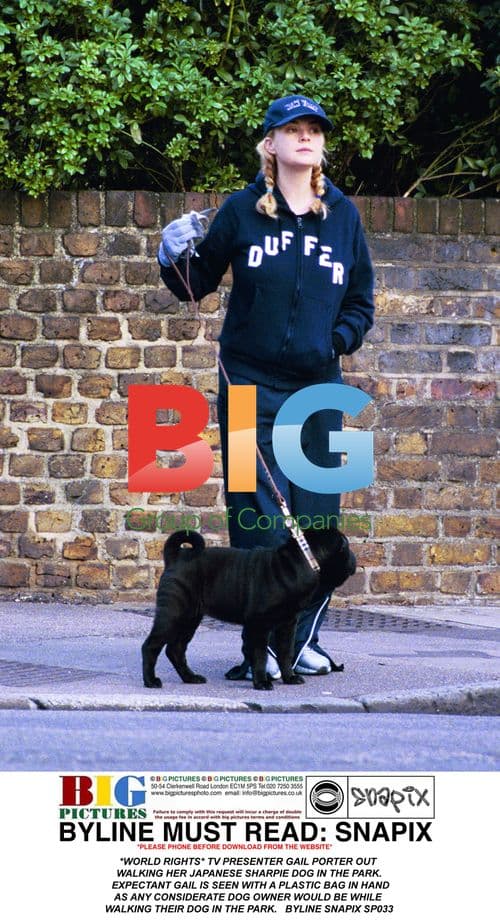 Gail Porter walks dog in park