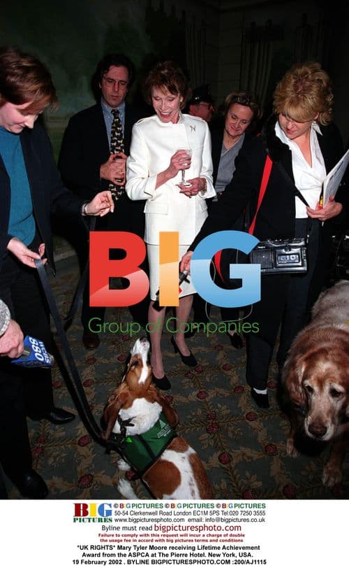 Mary Tyler Moore receives ASPCA Lifetime Achievement
