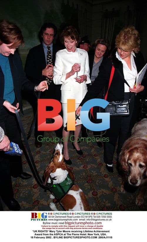 Mary Tyler Moore receives ASPCA Lifetime Achievement Award