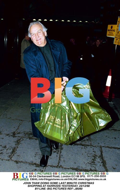 John Thaw Christmas Shopping at Harrods