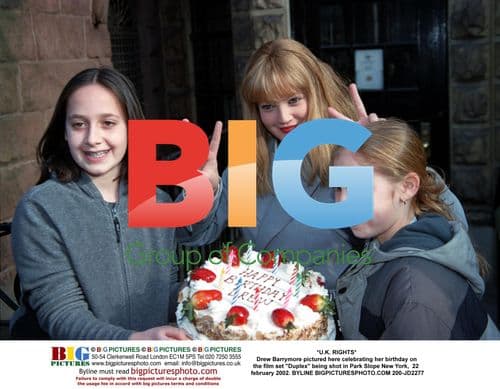 Drew Barrymore on "Duplex" film set