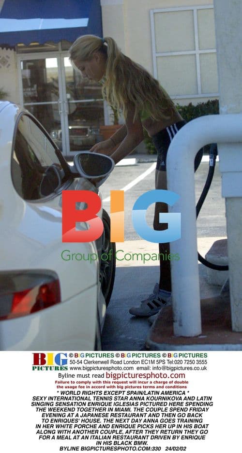 Anna Kournikova and Enrique Iglesias Spend Weekend in Miami