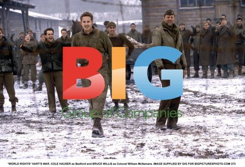 HART'S WAR film still of COLE HAUSER and BRUCE WILLIS