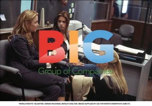 VALENTINE film still with Denise Richards and Marley Shelton