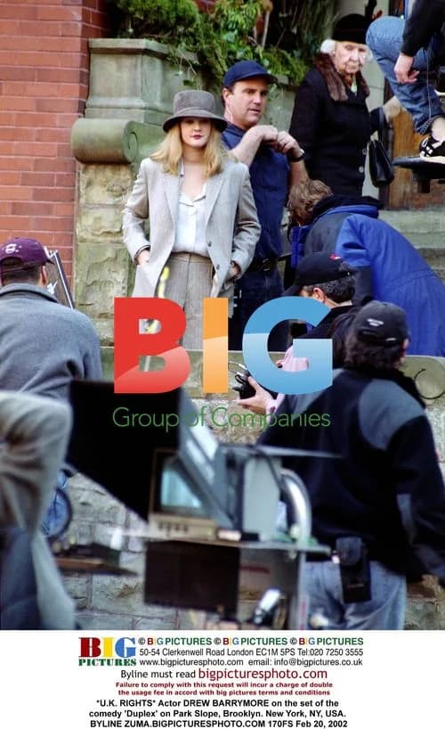 Drew Barrymore on set of 'Duplex' in NYC