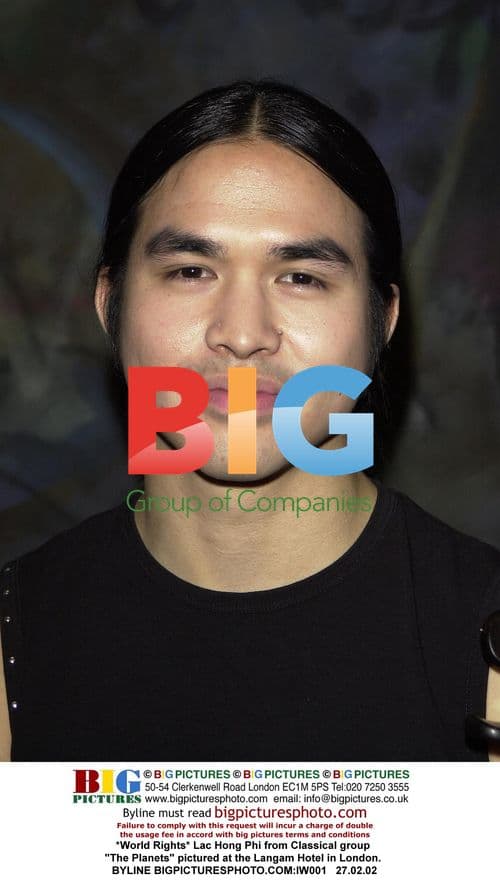 Lac Hong Phi of "The Planets" at Langam Hotel