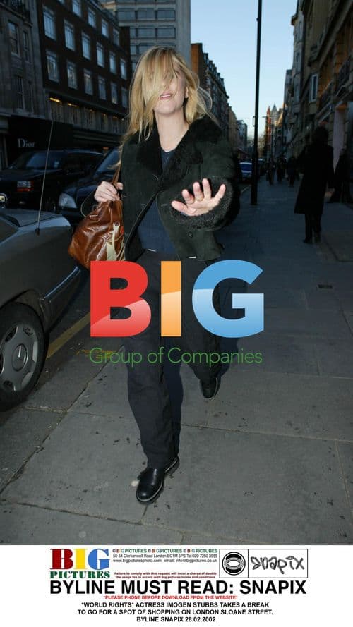 Imogen Stubbs Shopping on Sloane Street