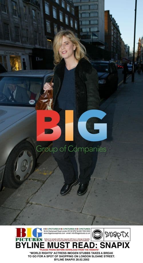 Imogen Stubbs Shopping on Sloane Street