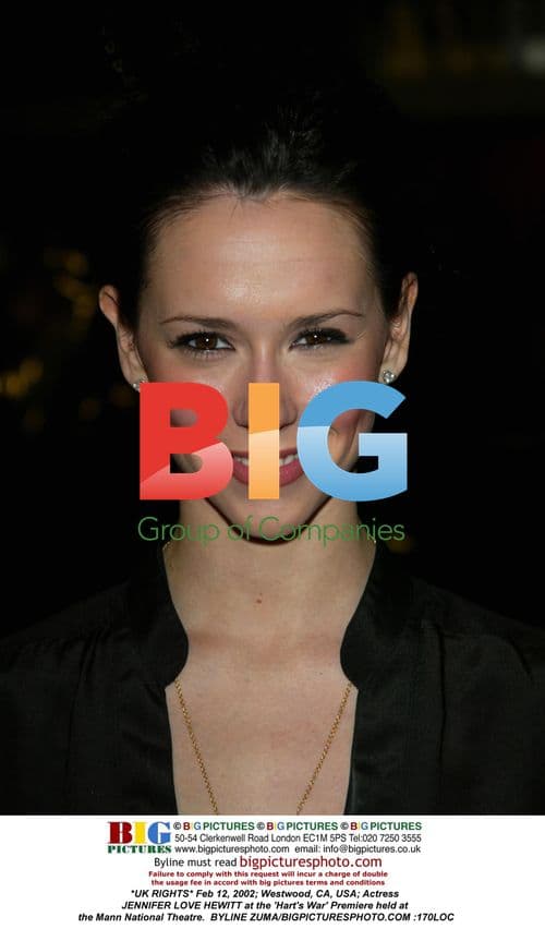 Actress JENNIFER LOVE HEWITT at 'Hart's War' Premiere