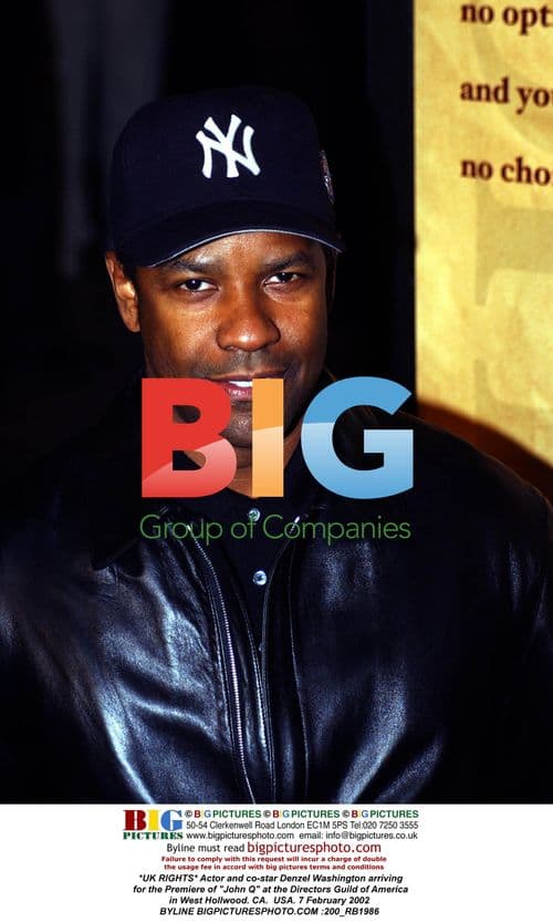 Denzel Washington arrives for "John Q" premiere