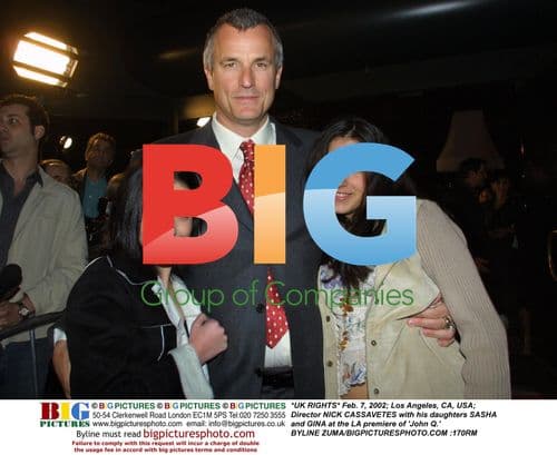 Director NICK CASSAVETES with daughters