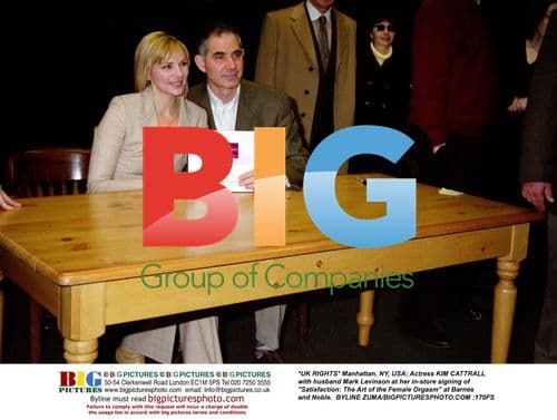 Kim Cattrall signs "Satisfaction: The Art of the Female Orgasm" book