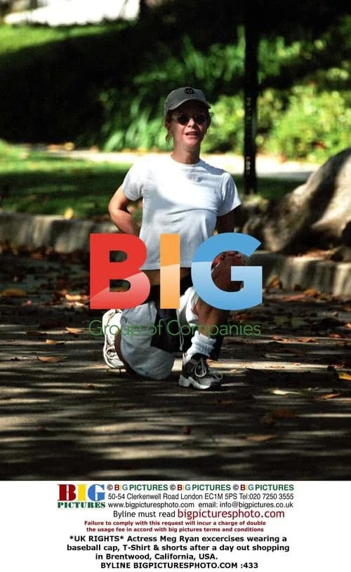 Meg Ryan exercises in Brentwood, CA