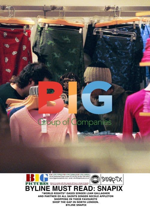 Liam Gallagher and Nicole Appleton shopping