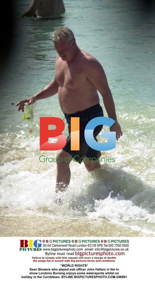 Sean Blowers Enjoys Watersports in Caribbean