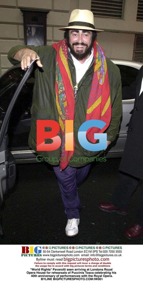 Pavarotti arrives at Royal Opera House for Tosca rehearsal