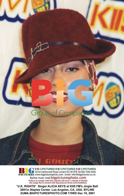 Alicia Keys at KIIS FM's Jingle Ball 2001