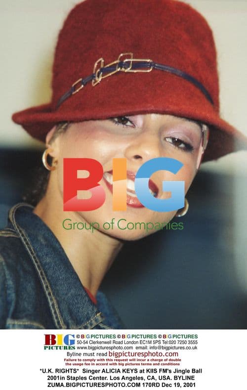 Alicia Keys at KIIS FM's Jingle Ball 2001