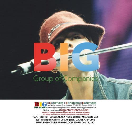 Alicia Keys at KIIS FM's Jingle Ball 2001
