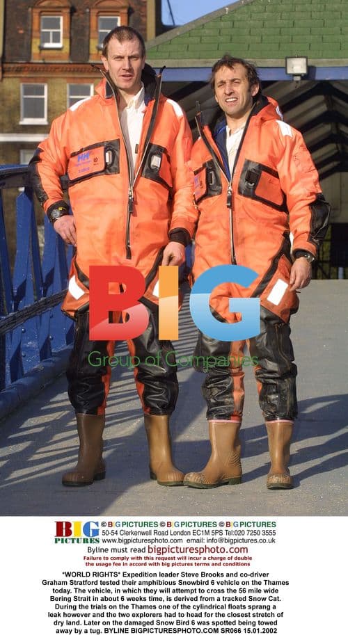 Explorers test amphibious Snowbird 6 on Thames