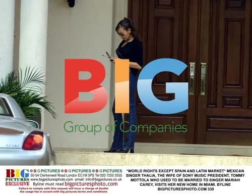 Thalia visits new Miami home