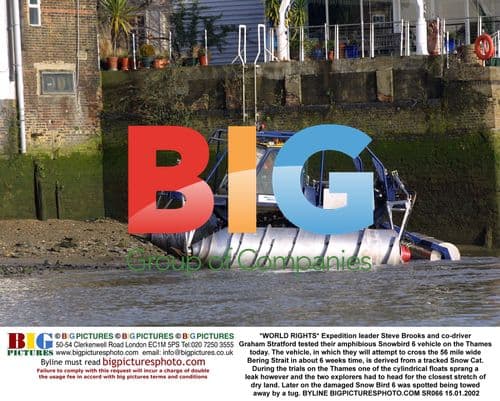 Explorers Test Amphibious Snowbird 6 on Thames