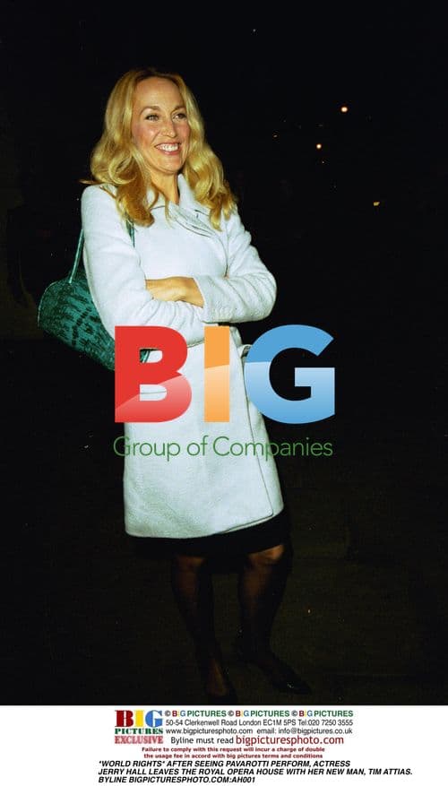 Jerry Hall leaves Royal Opera with new boyfriend