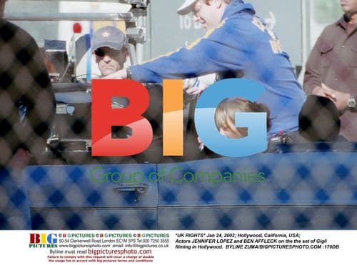 Jennifer Lopez & Ben Affleck on Gigli Set