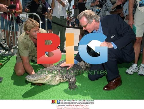 Steve Irwin and Jon Voight at 'Crocodile Hunter' premiere