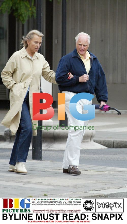 Winston Churchill Jr. out in London with wife