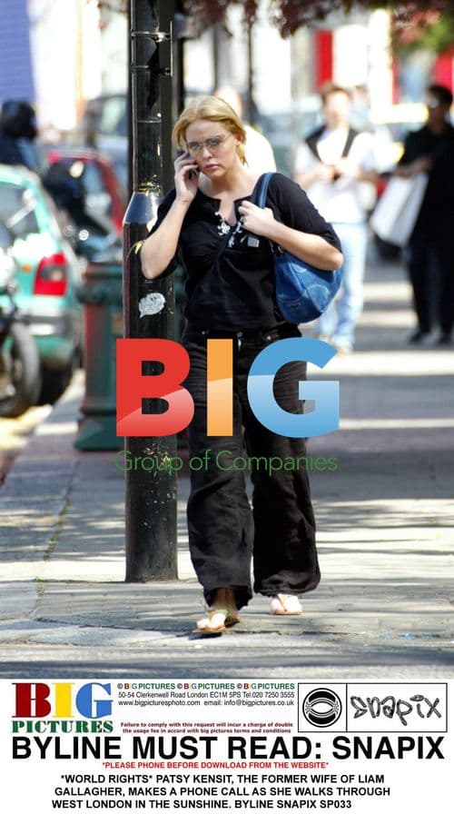 Patsy Kensit makes phone call in London