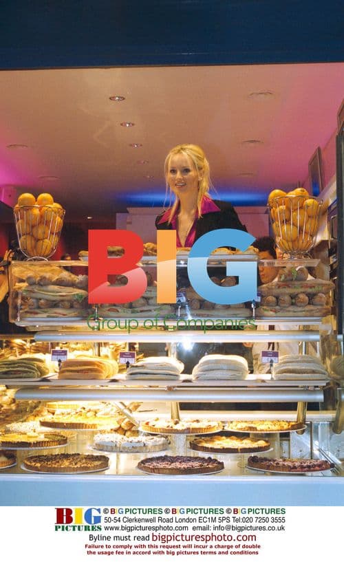 Adriana Karembeu presents new café in Paris