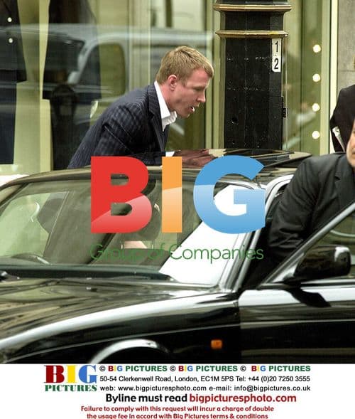 Guy Ritchie Leaves Restaurant on Bond Street