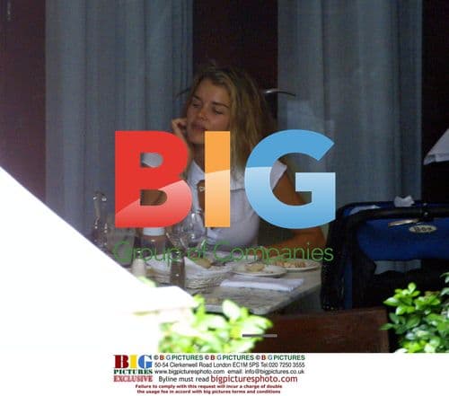 Samatha Torres, Dean Cain's Wife, Shopping in Miami