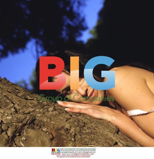 Adriana Volpe Poses For Photographers