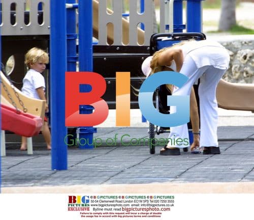 Samantha Torres out with son in Miami Beach