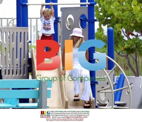 Samantha Torres, Wife of Superman Actor, Out With Son in Miami