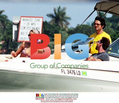 Alejandro Sanz and Jaydi Mitchel Spotted Together