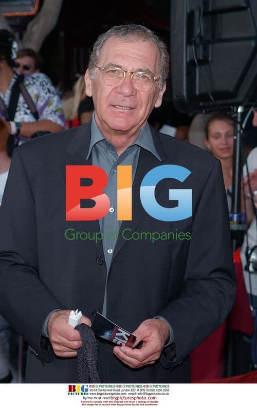 Sidney Pollack at "K-19: The Widowmaker" Premiere