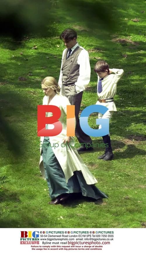 Kate Winslet and Johnnie Depp filming 'Neverland'