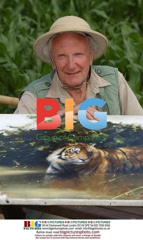 Wildlife Painter David Sheperd at Tiger Maize