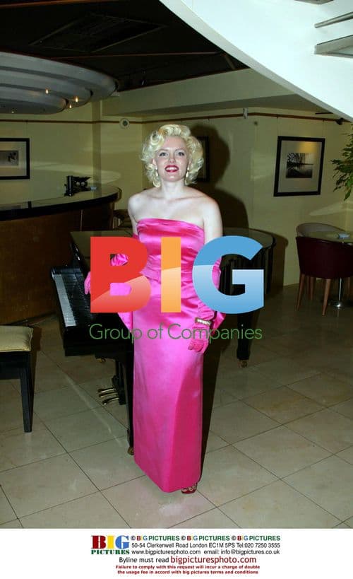 Marilyn Monroe lookalike at London event